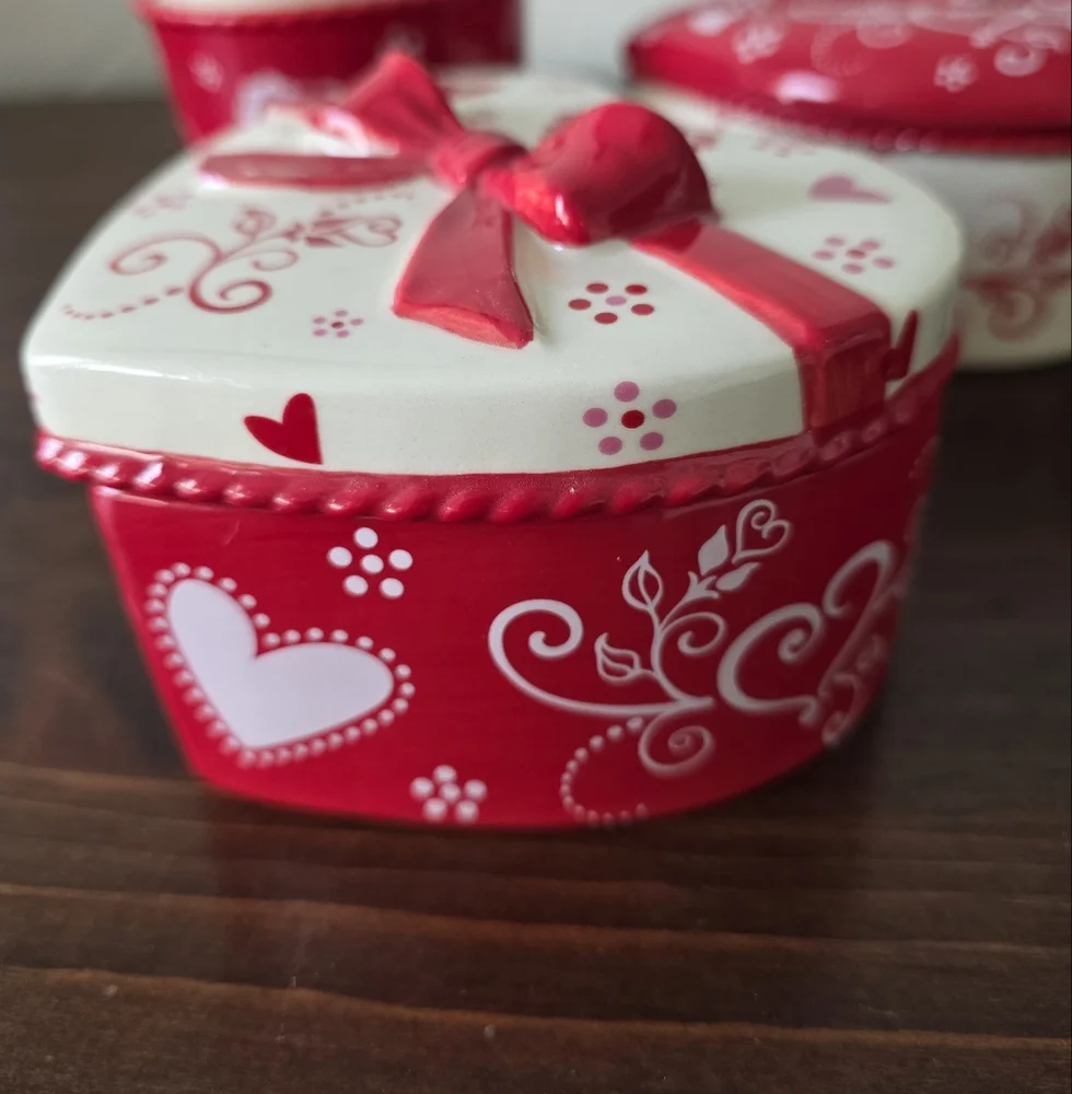 Temp-tations Romance Lidded Ramekins - Set of 3 - Picture 13 of 13